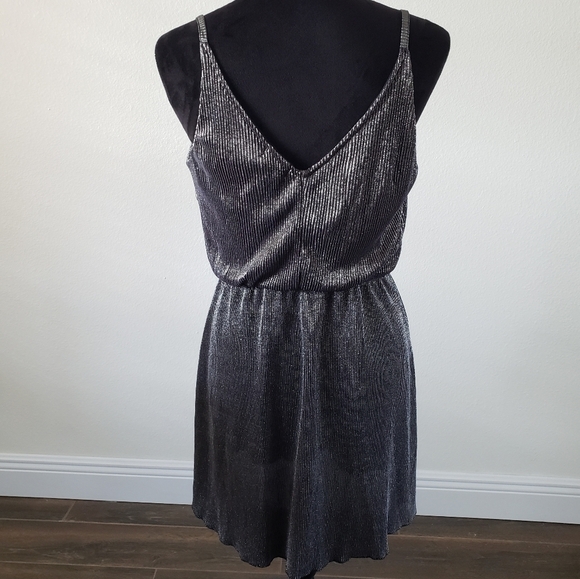 Ultra Flirt Silver Metallic Party Dress Size Medium - Picture 6 of 7